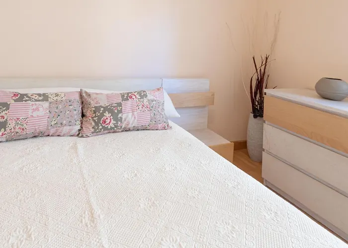 Jacarandas De * Cádiz