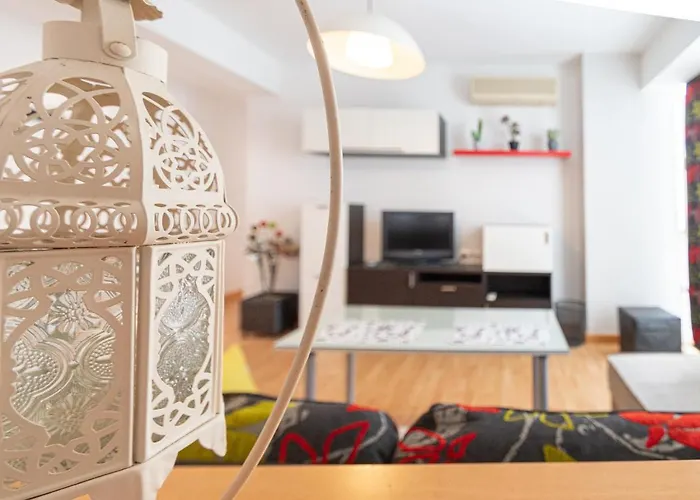 Jacarandas De كاديز